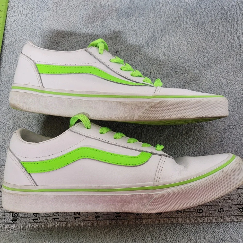 Vans Ward Low Top White Leather Neon Green Stripe Sneakers Womens 7.5 Skate Shoe